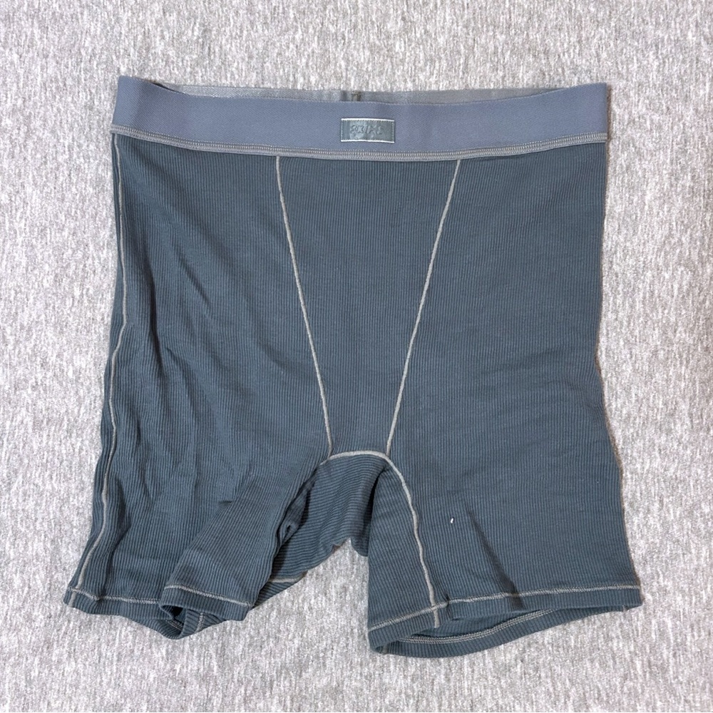 NWOT Skims ribbed boxer shorts